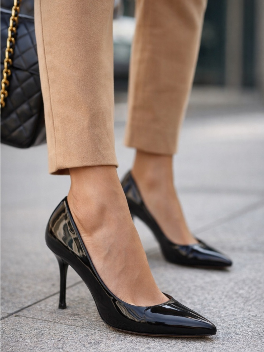 Donald Pliner Classic Black Patent Pointed-Toe Pumps - Women's Heels Size 7